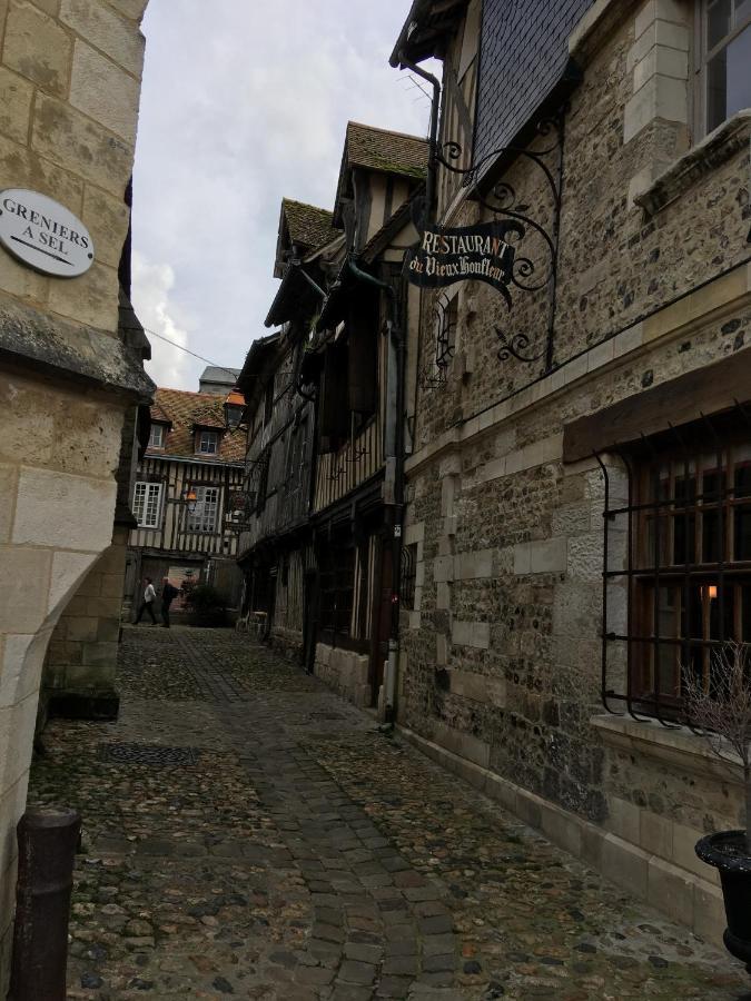 Maison Charmante Pres De Sainte Catherine Honfleur Exterior foto
