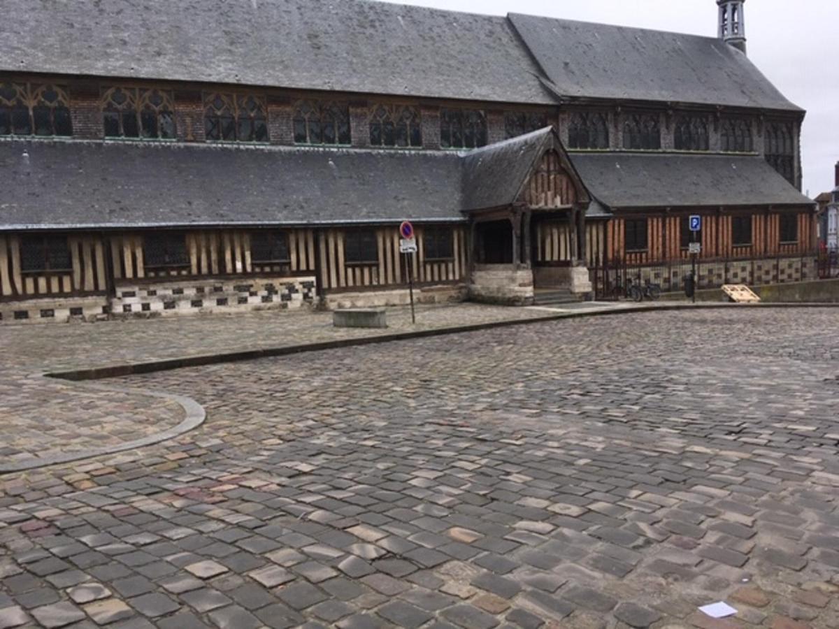 Maison Charmante Pres De Sainte Catherine Honfleur Exterior foto